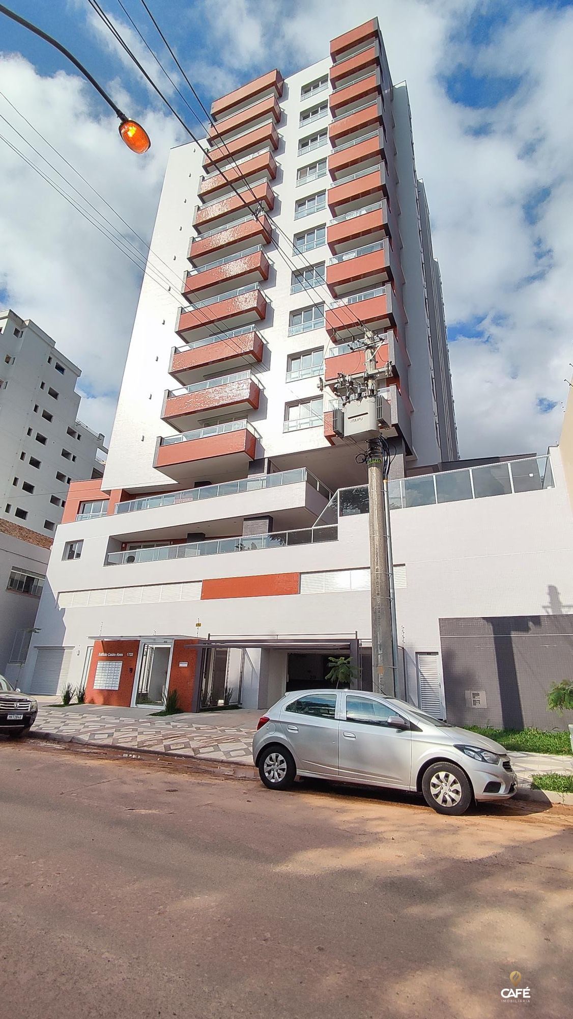 Apartamento à venda com 3 quartos, 155m² - Foto 1