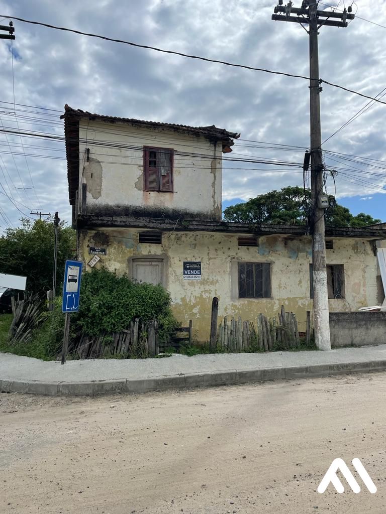 Casa à venda com 1 quarto, 360m² - Foto 2