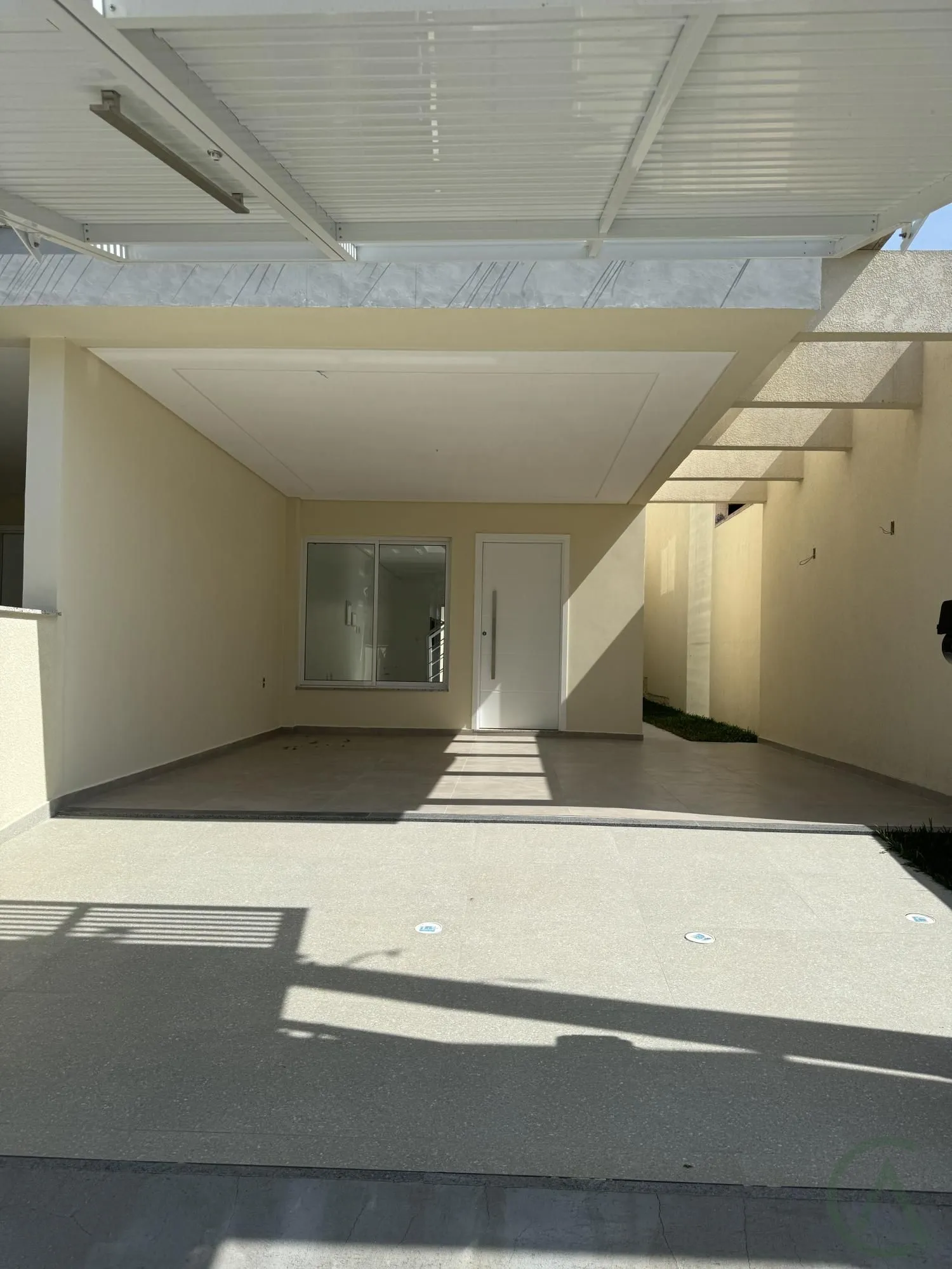 Casa com 2 Dormitórios à venda, 133 m² por R$ 720.000,00 Casa com 2 Dormitórios à venda, 133 m² por R$ 720.000,00