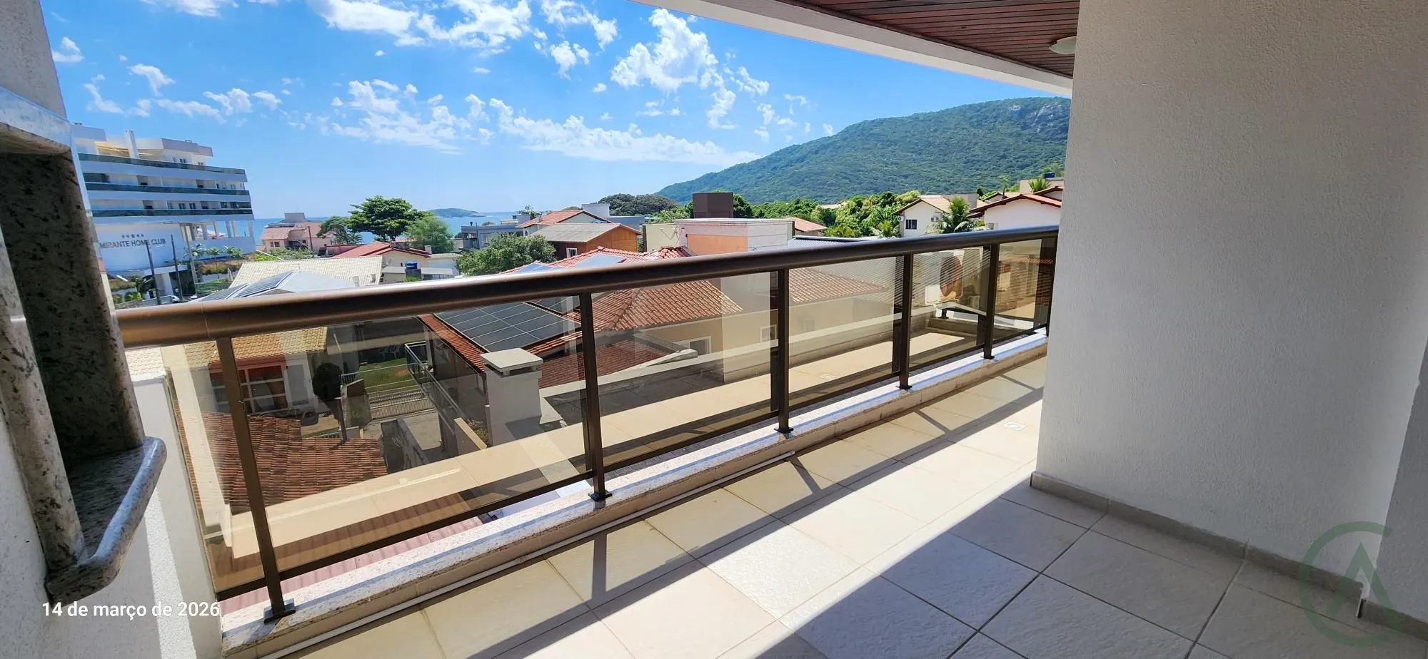 Apartamento para alugar  no Santinho - Florianópolis, SC. Imóveis