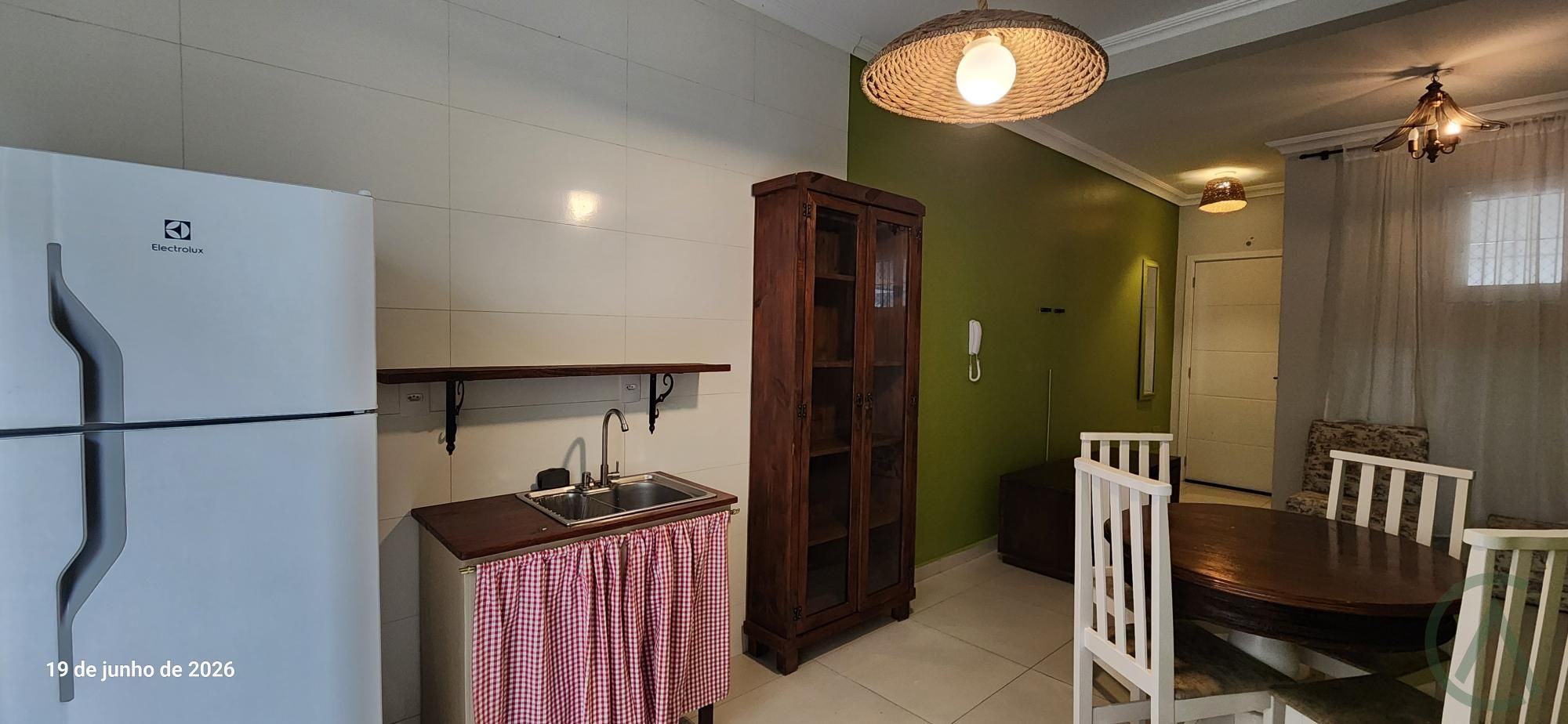 Apartamento com 1 Dormitórios à venda, 45 m² por R$ 250.000,00 Apartamento com 1 Dormitórios à venda, 45 m² por R$ 250.000,00