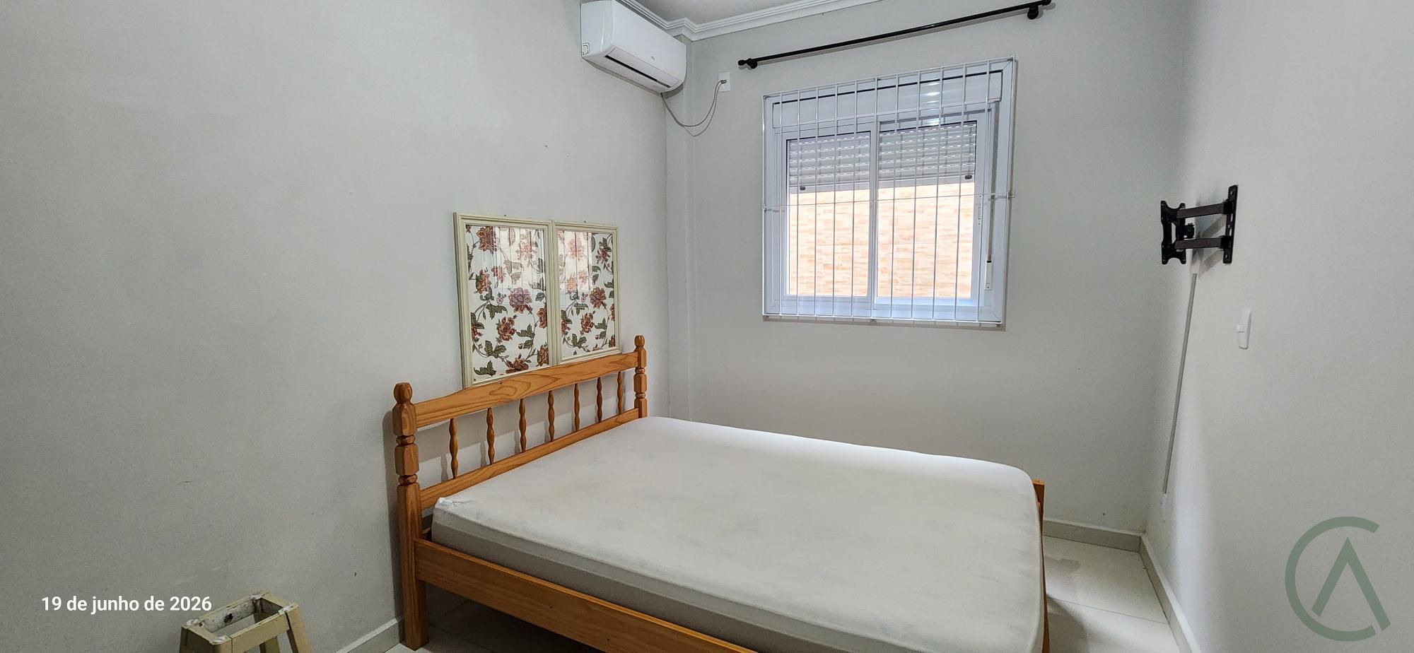 Apartamento com 1 Dormitórios à venda, 45 m² por R$ 250.000,00 Apartamento com 1 Dormitórios à venda, 45 m² por R$ 250.000,00