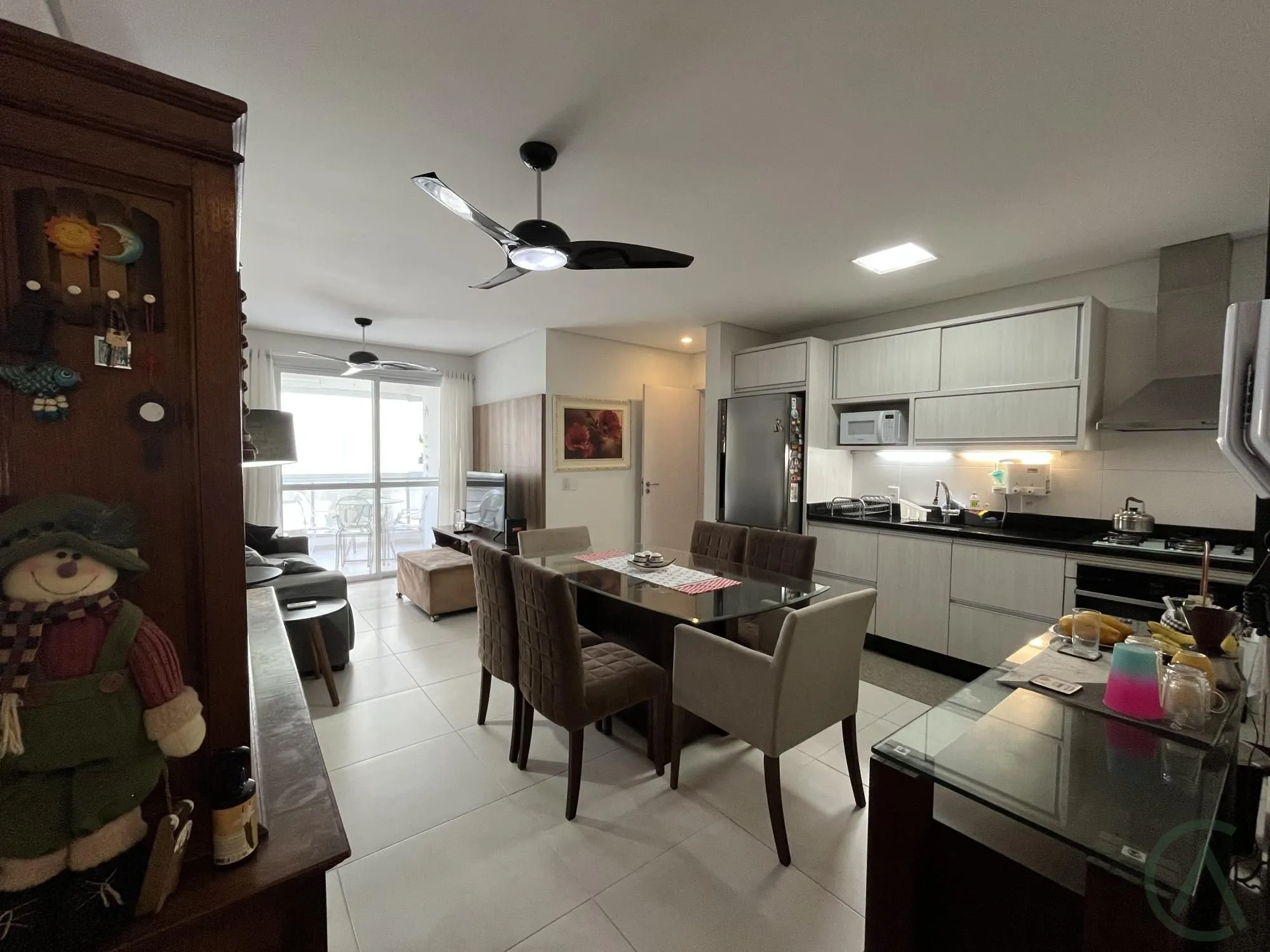 Apartamento com 3 Dormitórios à venda, 89 m² por R$ 900.000,00 Apartamento com 3 Dormitórios à venda, 89 m² por R$ 900.000,00