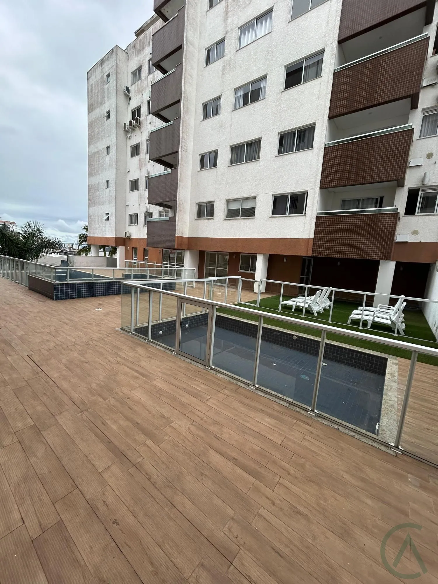 Apartamento com 3 Dormitórios à venda, 91 m² por R$ 550.000,00 Apartamento com 3 Dormitórios à venda, 91 m² por R$ 550.000,00