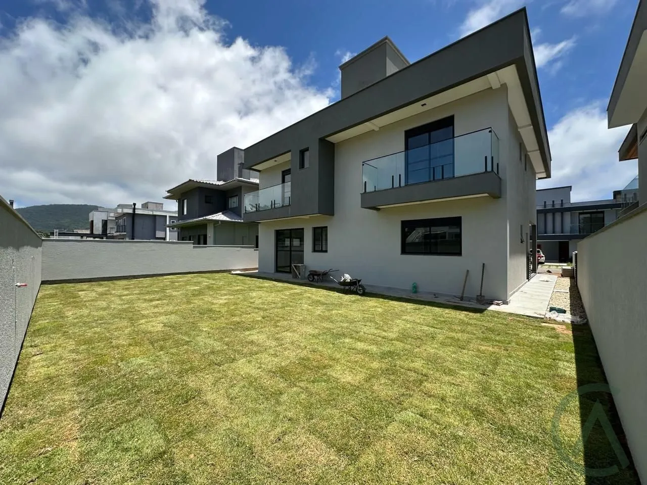 Casa com 3 Dormitórios à venda, 293 m² por R$ 1.500.000,00 Casa com 3 Dormitórios à venda, 293 m² por R$ 1.500.000,00
