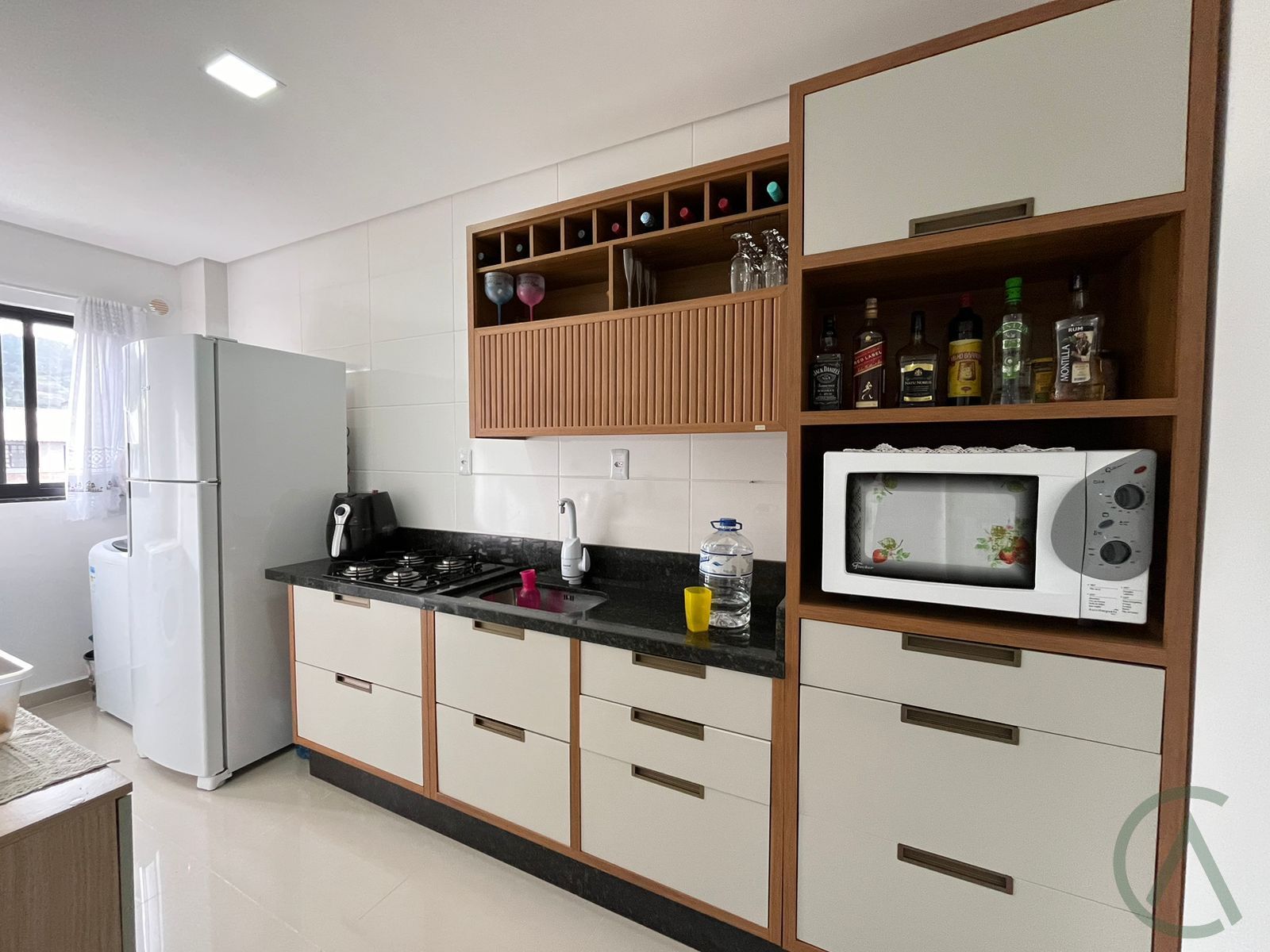 Apartamento com 2 Dormitórios à venda, 69 m² por R$ 600.000,00 Apartamento com 2 Dormitórios à venda, 69 m² por R$ 600.000,00