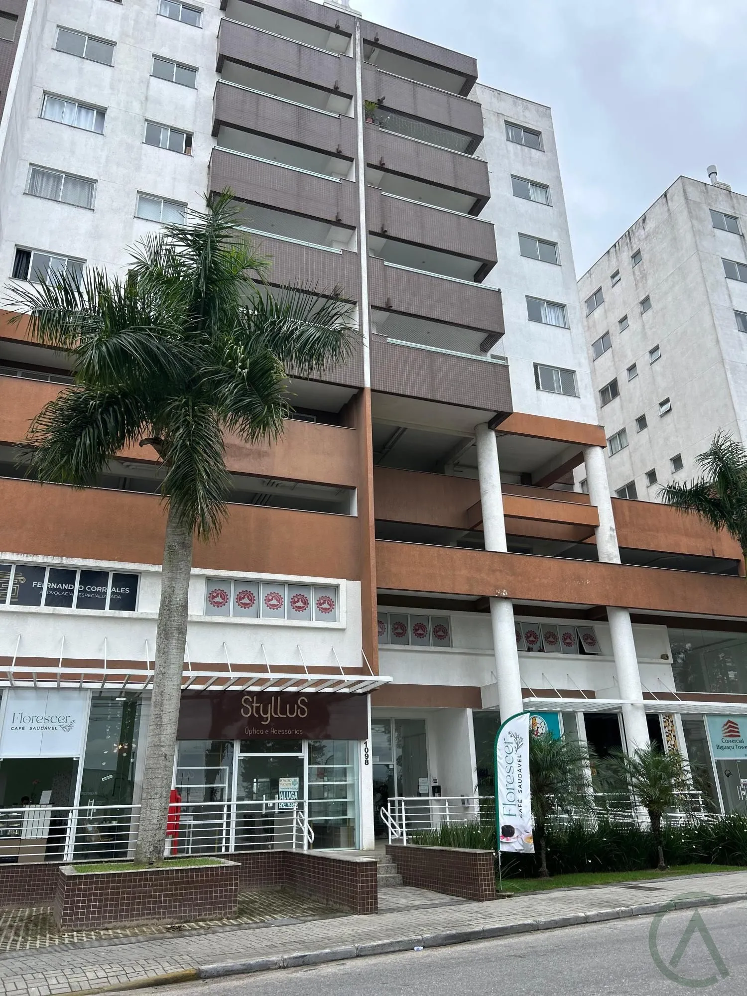 Apartamento com 3 Dormitórios à venda, 91 m² por R$ 550.000,00 Apartamento com 3 Dormitórios à venda, 91 m² por R$ 550.000,00