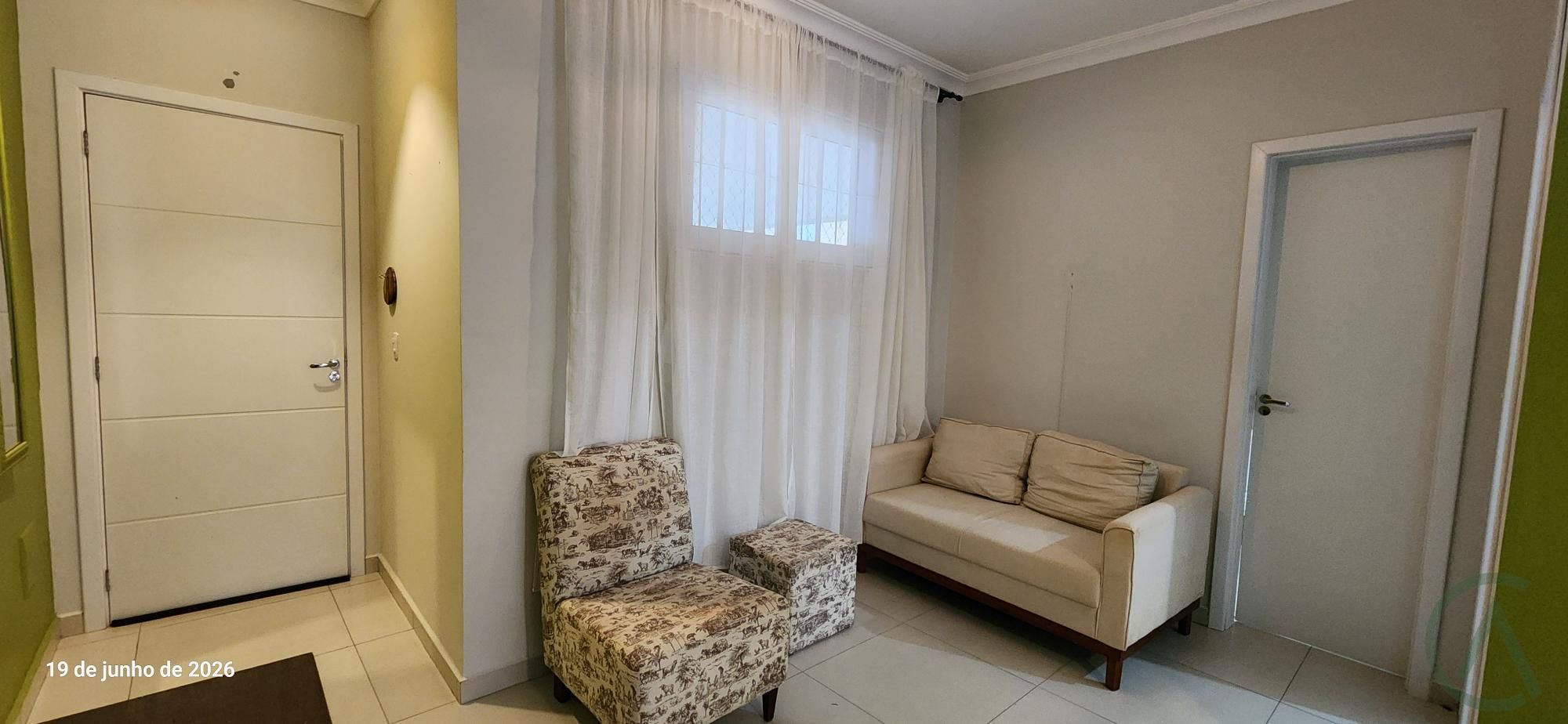 Apartamento com 1 Dormitórios à venda, 45 m² por R$ 250.000,00 Apartamento com 1 Dormitórios à venda, 45 m² por R$ 250.000,00