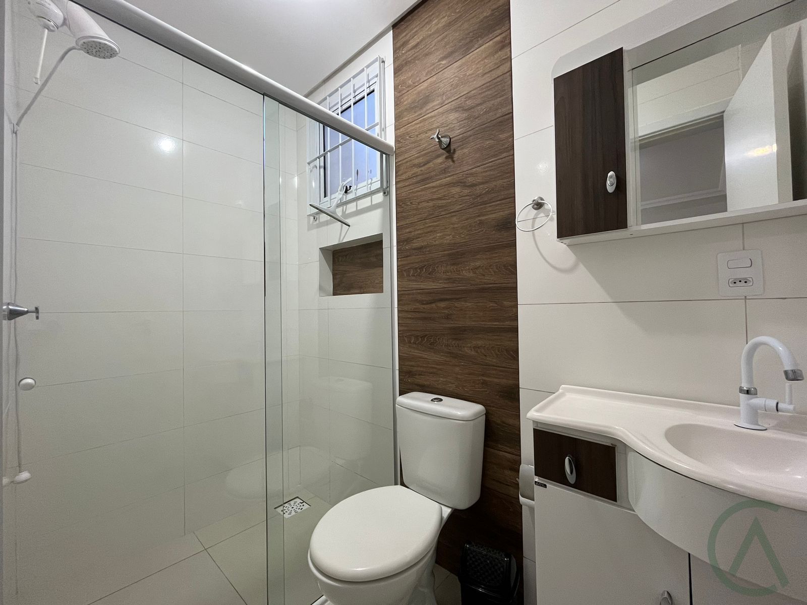 Apartamento com 1 Dormitórios à venda, 45 m² por R$ 250.000,00 Apartamento com 1 Dormitórios à venda, 45 m² por R$ 250.000,00