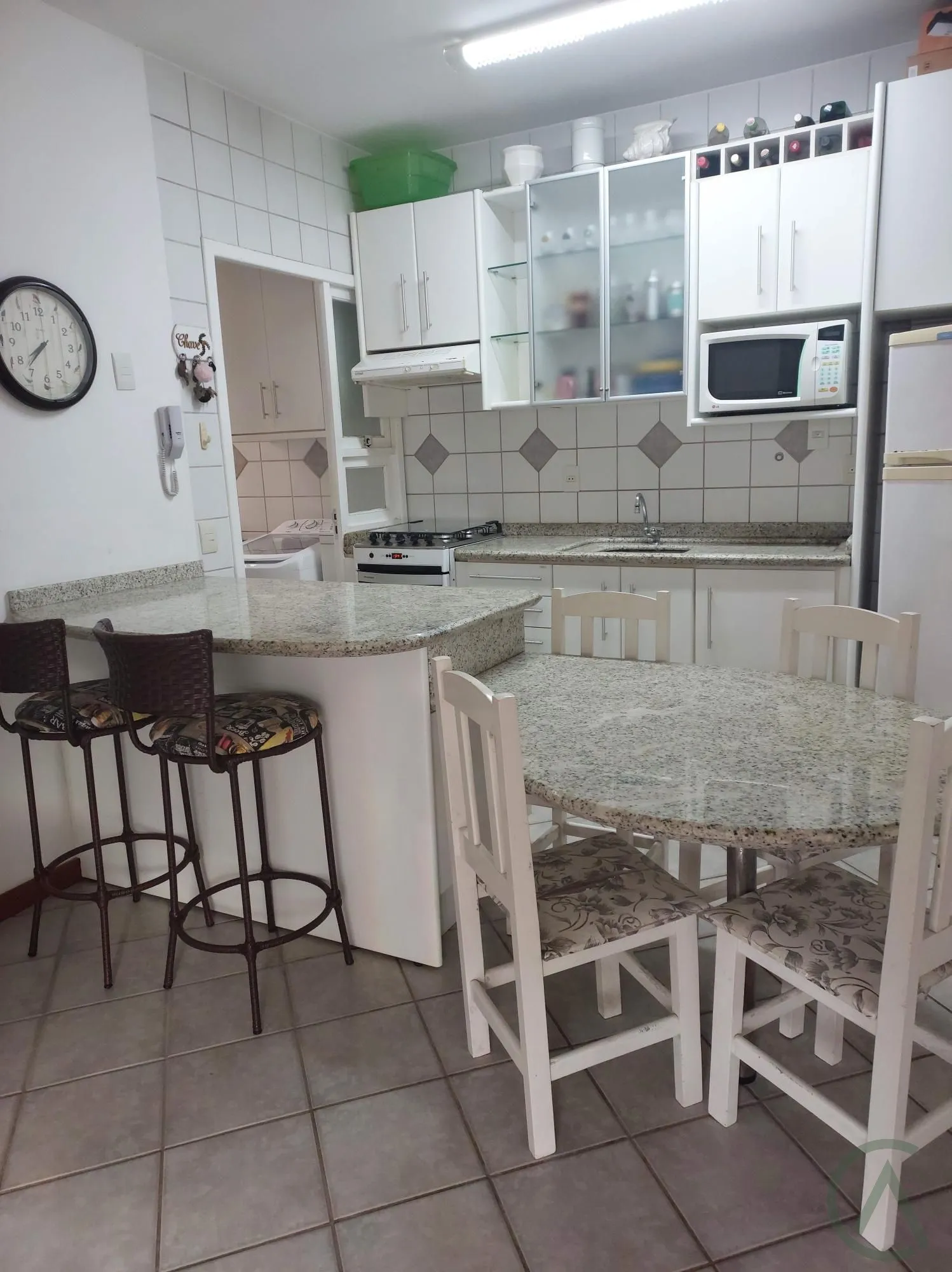 Apartamento com 2 Dormitórios à venda, 67 m² por R$ 650.000,00 Apartamento com 2 Dormitórios à venda, 67 m² por R$ 650.000,00