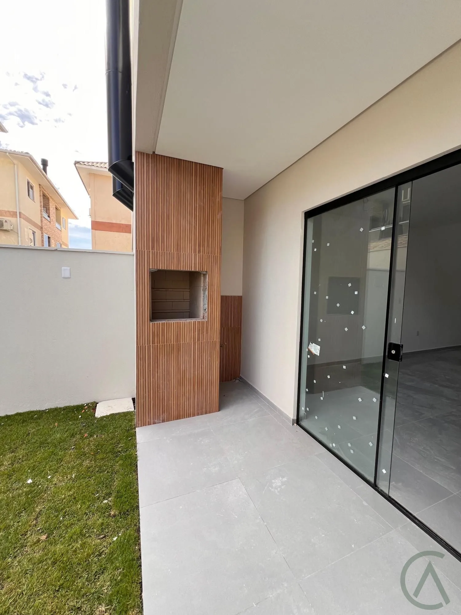 Casa com 4 Dormitórios à venda, 118 m² por R$ 599.000,00 Casa com 4 Dormitórios à venda, 118 m² por R$ 599.000,00