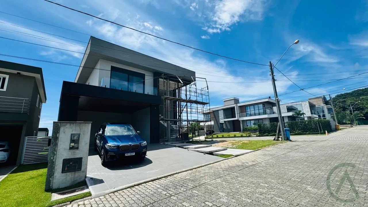 Casa com 3 Dormitórios à venda, 260 m² por R$ 2.900.000,00 Casa com 3 Dormitórios à venda, 260 m² por R$ 2.900.000,00