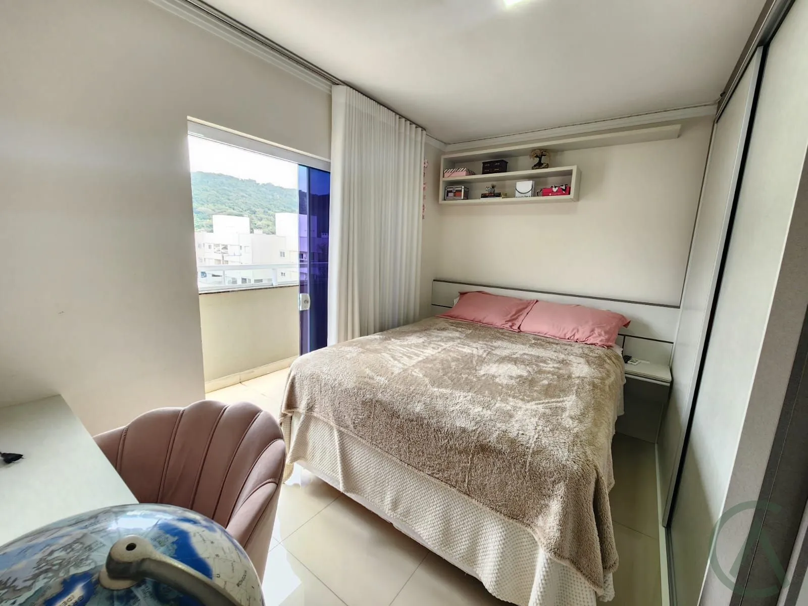 Cobertura com 3 Dormitórios à venda, 145 m² por R$ 850.000,00 Cobertura com 3 Dormitórios à venda, 145 m² por R$ 850.000,00