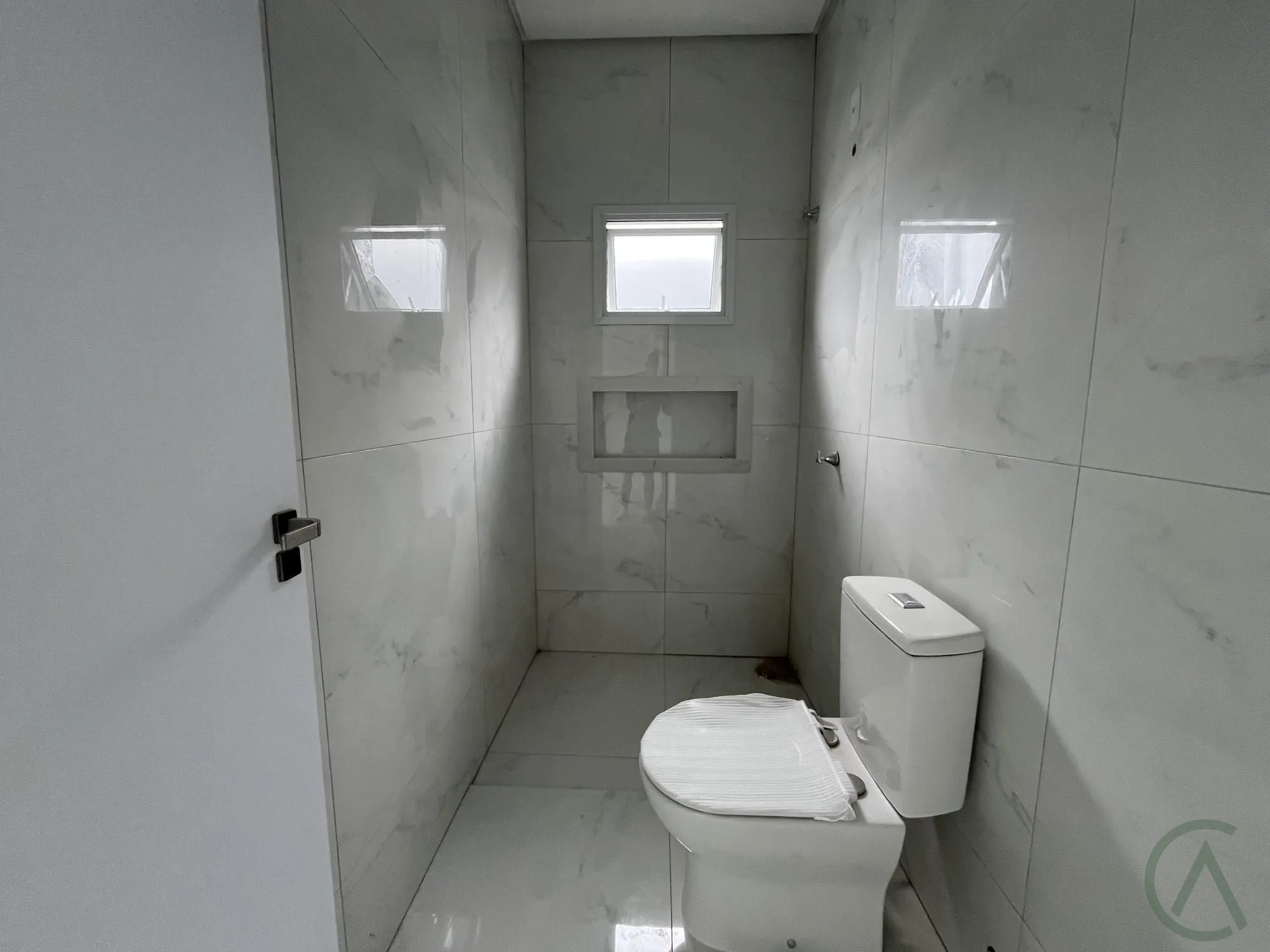 Casa com 3 Dormitórios à venda, 170 m² por R$ 1.200.000,00 Casa com 3 Dormitórios à venda, 170 m² por R$ 1.200.000,00