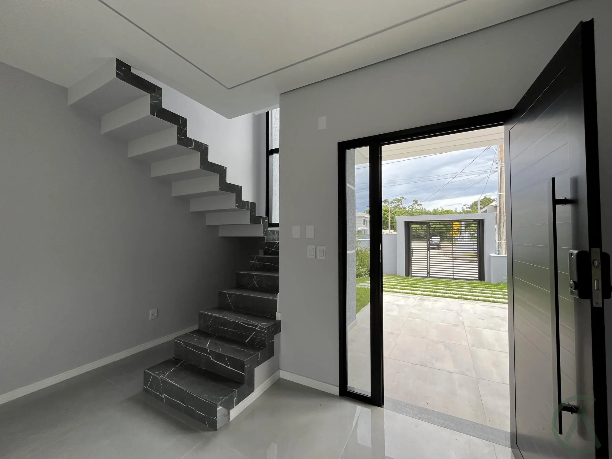 Casa com 3 Dormitórios à venda, 150 m² por R$ 950.000,00 Casa com 3 Dormitórios à venda, 150 m² por R$ 950.000,00