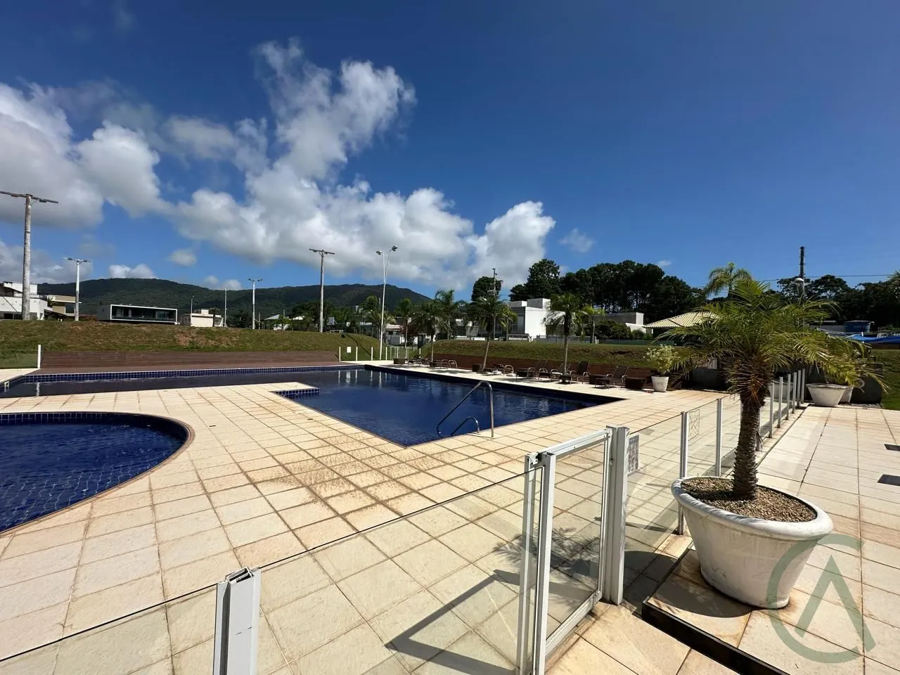 Casa com 3 Dormitórios à venda, 293 m² por R$ 1.500.000,00 Casa com 3 Dormitórios à venda, 293 m² por R$ 1.500.000,00