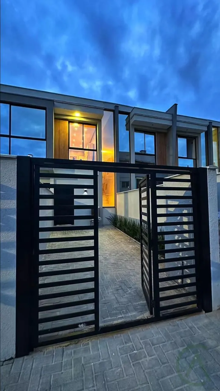 Casa com 2 Dormitórios à venda, 80 m² por R$ 480.000,00 Casa com 2 Dormitórios à venda, 80 m² por R$ 480.000,00