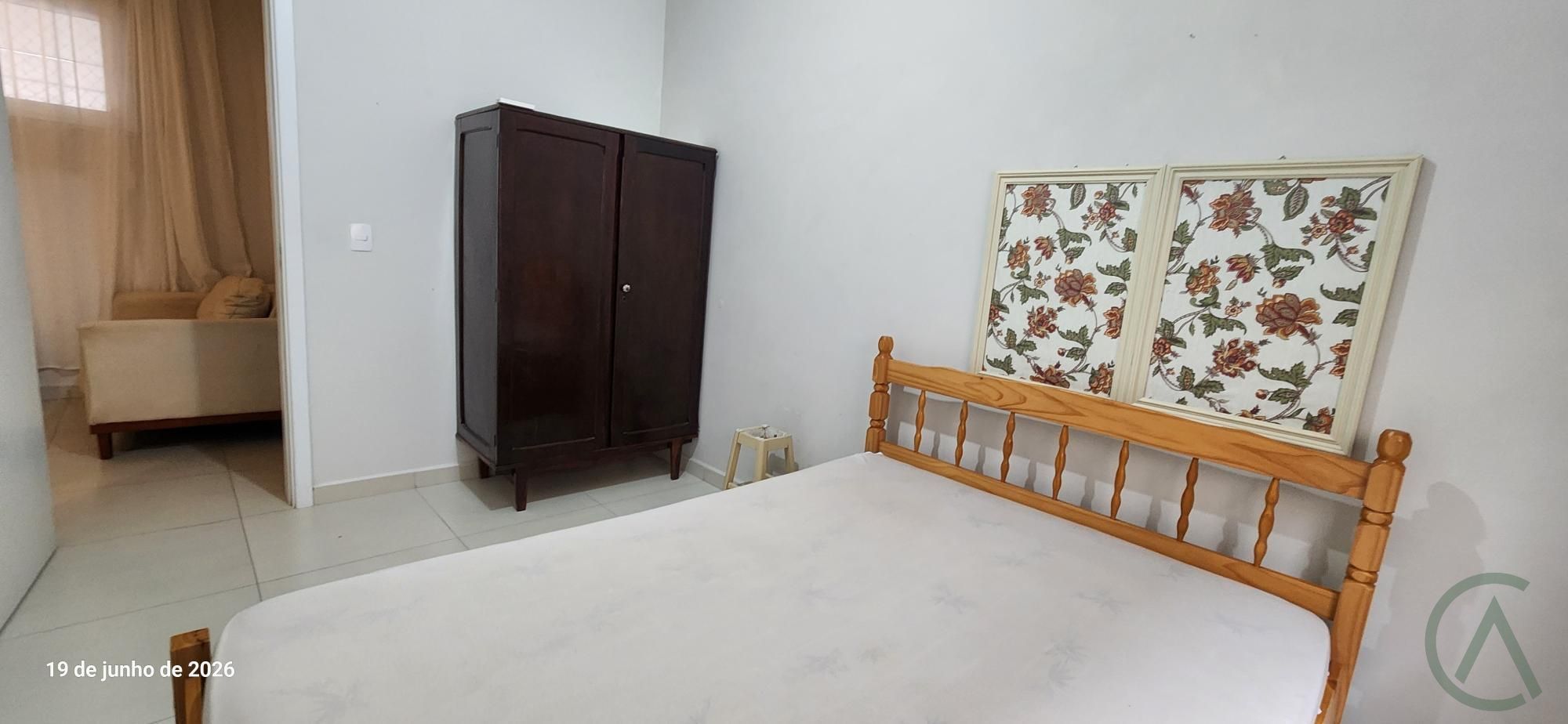 Apartamento com 1 Dormitórios à venda, 45 m² por R$ 250.000,00 Apartamento com 1 Dormitórios à venda, 45 m² por R$ 250.000,00