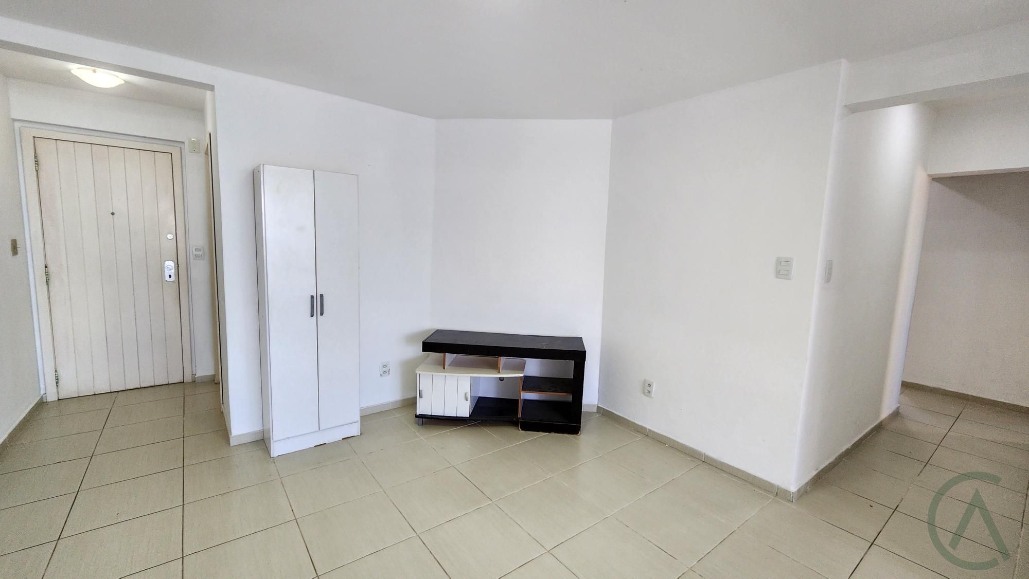 Apartamento com 3 Dormitórios à venda, 108 m² por R$ 1.100.000,00 Apartamento com 3 Dormitórios à venda, 108 m² por R$ 1.100.000,00