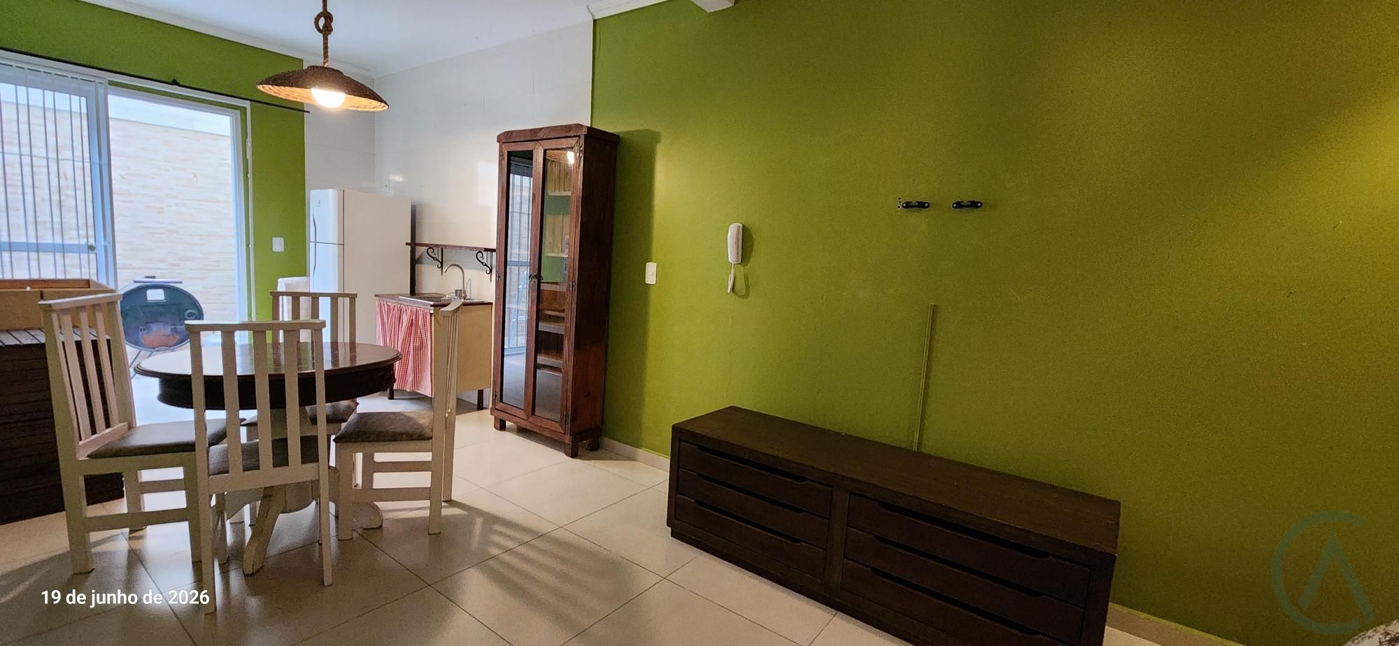 Apartamento com 1 Dormitórios à venda, 45 m² por R$ 250.000,00 Apartamento com 1 Dormitórios à venda, 45 m² por R$ 250.000,00