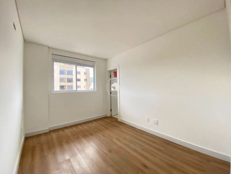 Apartamento à venda com 3 quartos, 148m² - Foto 21