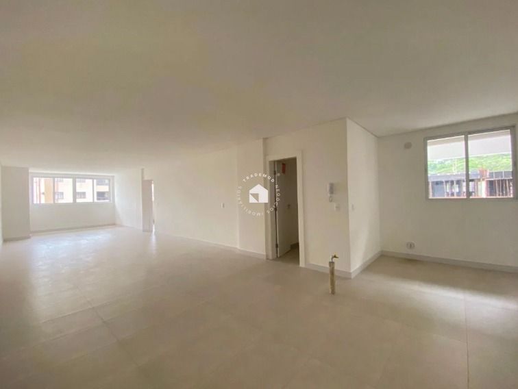 Apartamento à venda com 3 quartos, 148m² - Foto 25