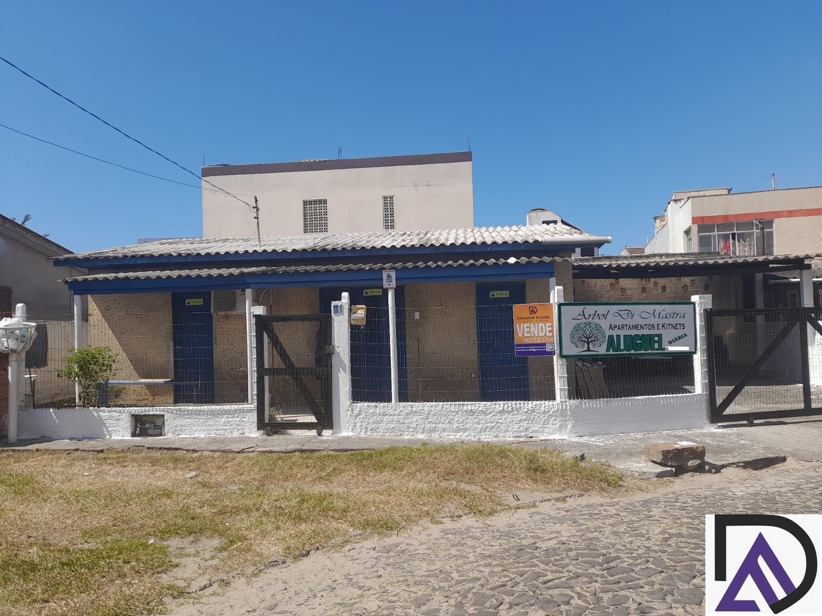 Prédio Inteiro à venda com 4 quartos, 200m² - Foto 1