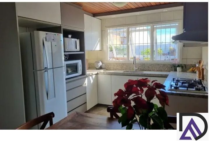 Casa à venda com 2 quartos, 99m² - Foto 15