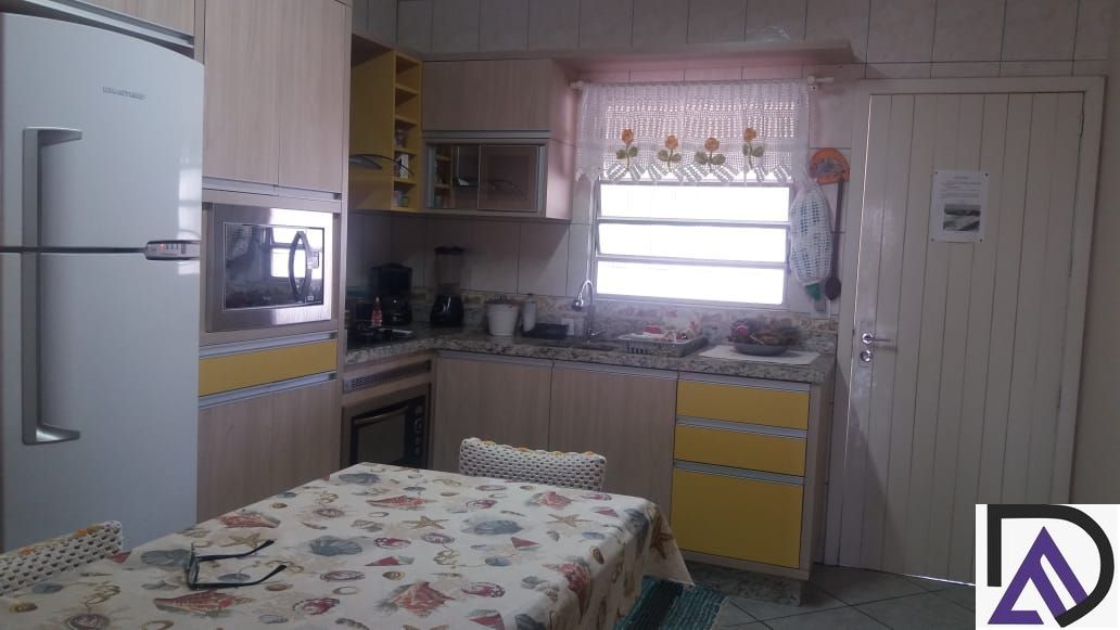 Casa à venda com 3 quartos, 101m² - Foto 19