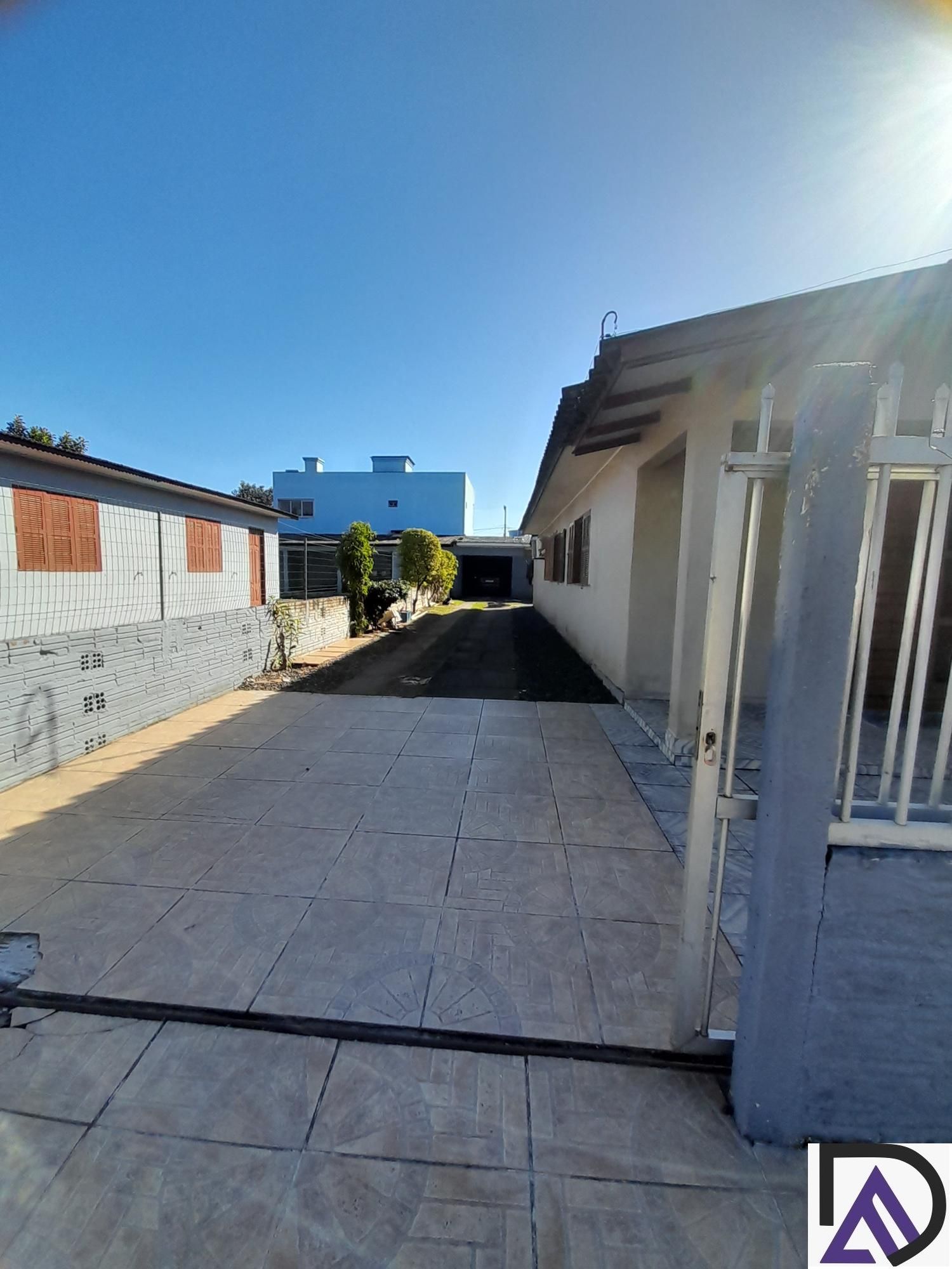 Casa à venda com 3 quartos, 120m² - Foto 4