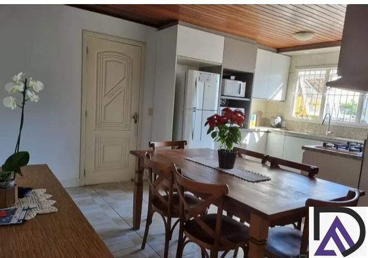 Casa à venda com 2 quartos, 99m² - Foto 11