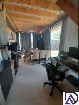 Casa à venda com 2 quartos, 120m² - Foto 13