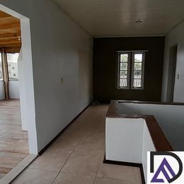 Sobrado à venda com 4 quartos, 200m² - Foto 3