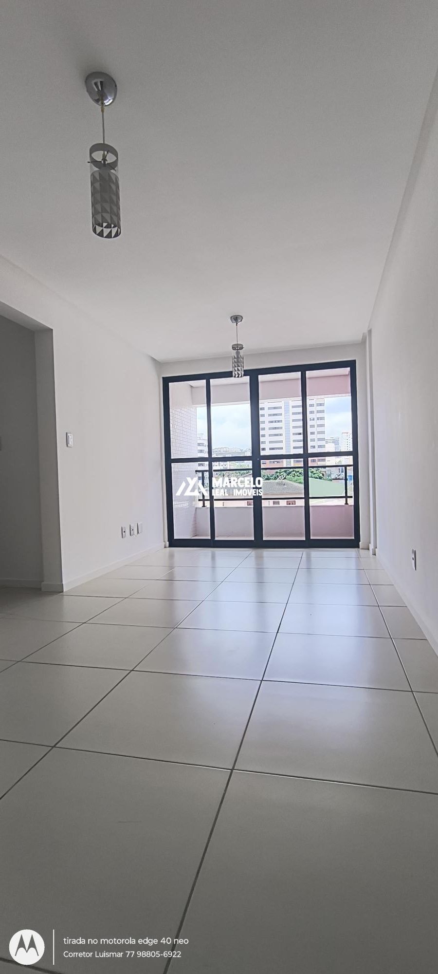 Apartamento à venda com 2 quartos, 65m² - Foto 2