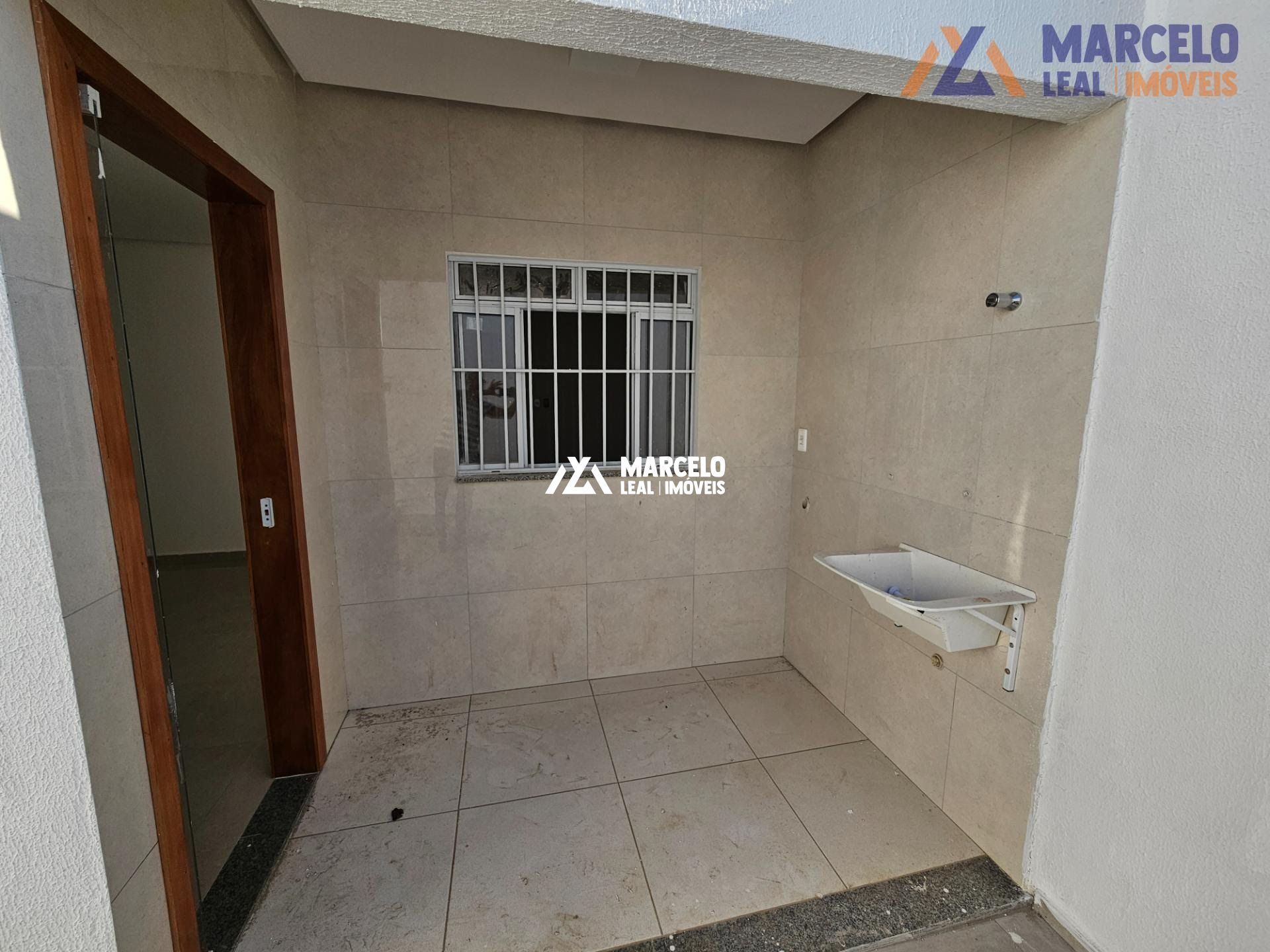 Casa à venda com 3 quartos, 80m² - Foto 12