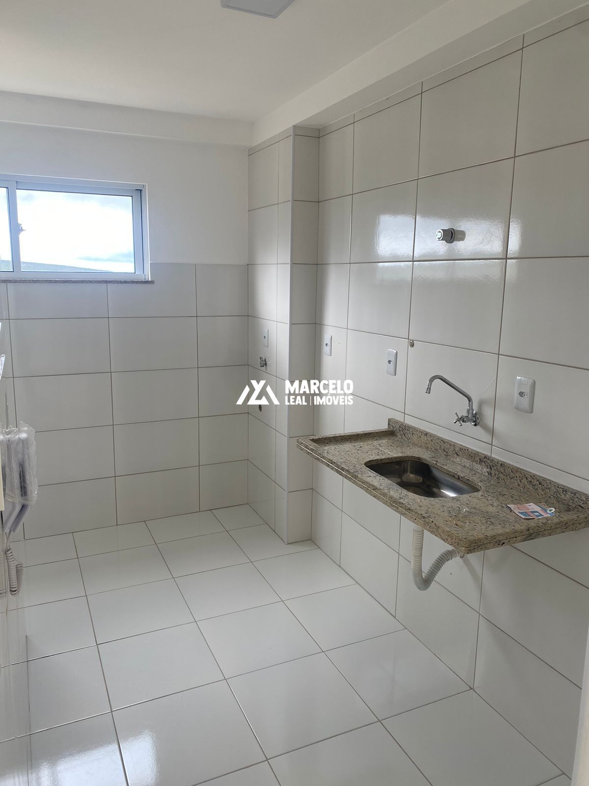 Apartamento à venda com 2 quartos, 43m² - Foto 3