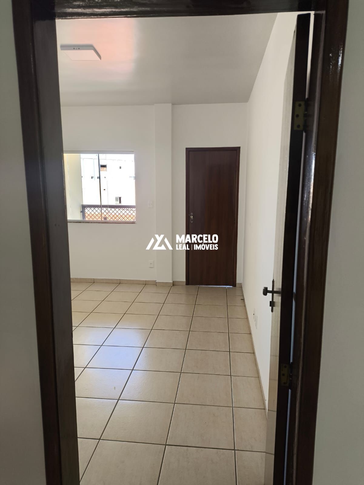 Apartamento para alugar com 4 quartos, 150m² - Foto 12