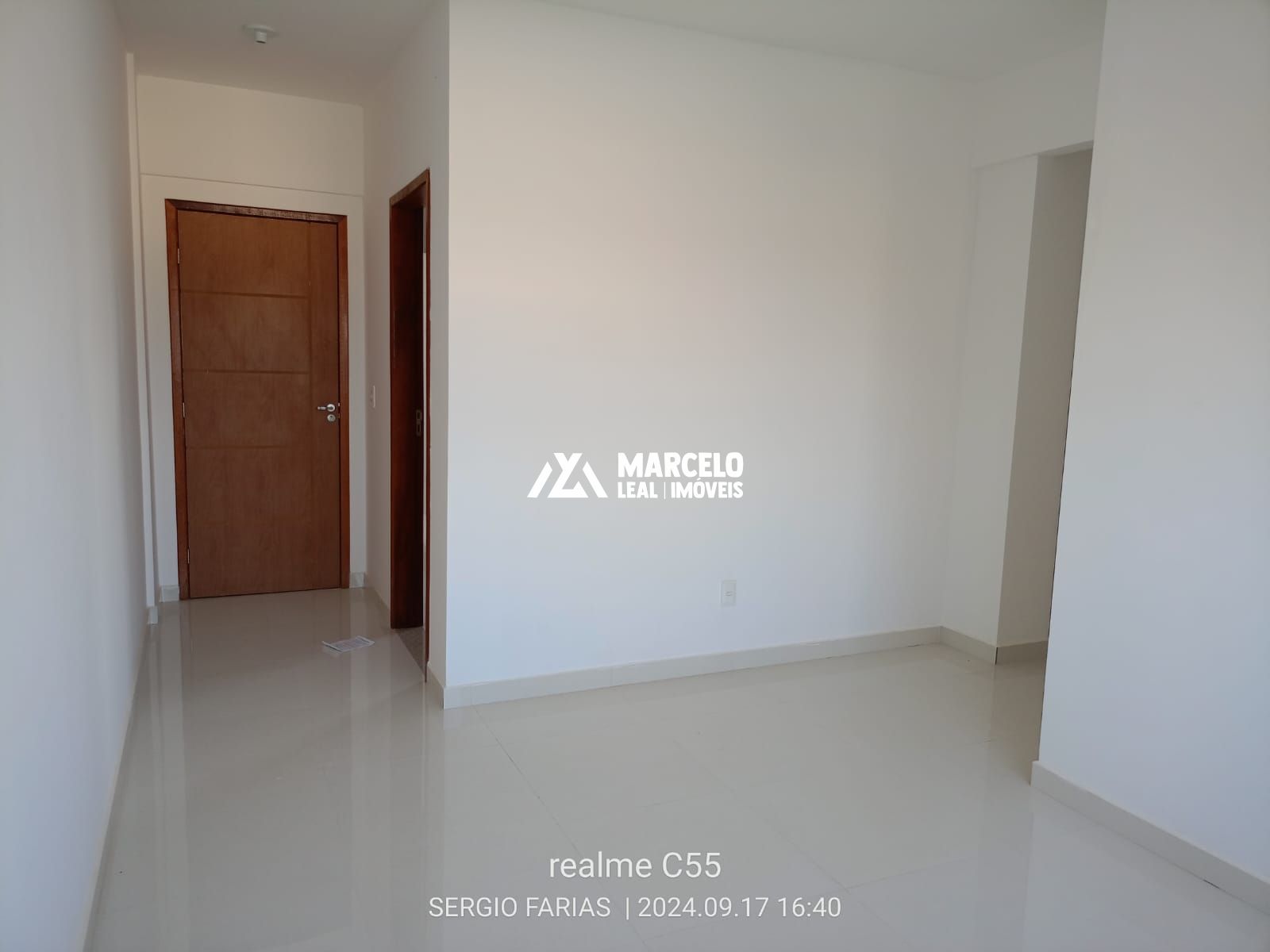 Apartamento à venda com 3 quartos, 67m² - Foto 3