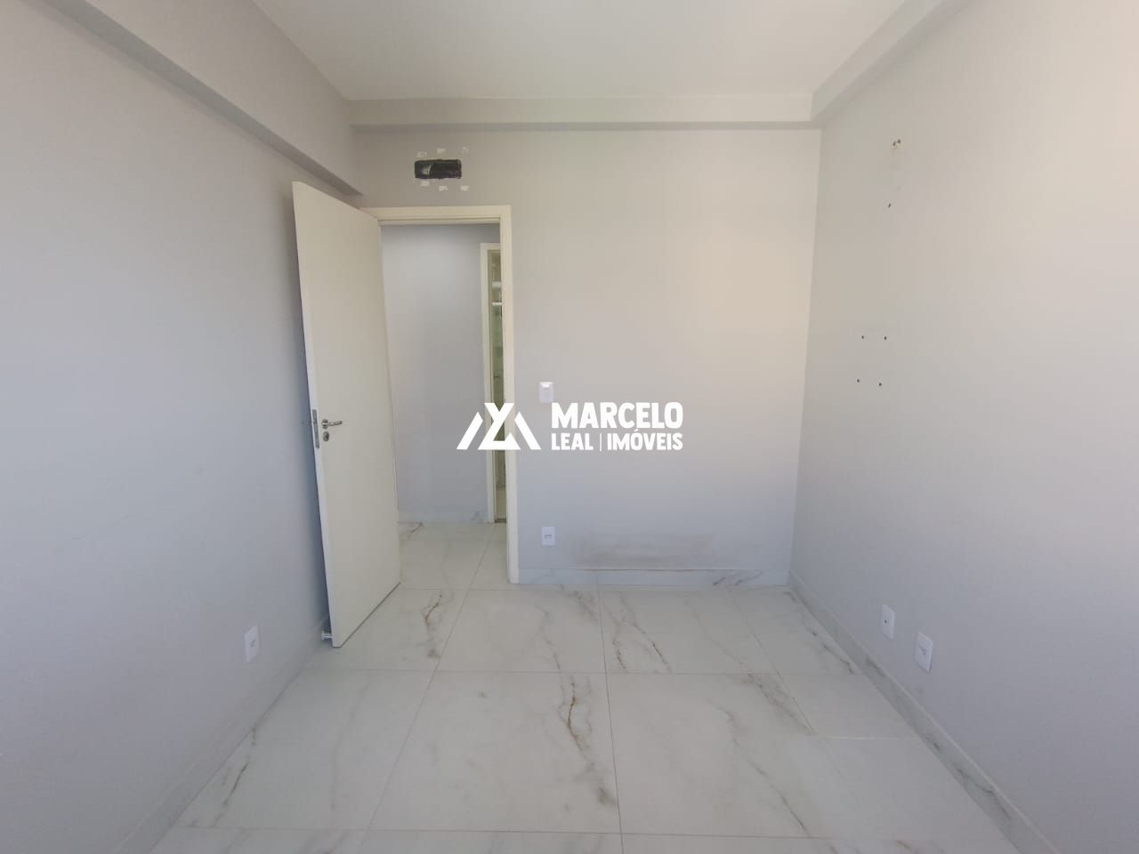 Apartamento para alugar com 3 quartos, 78m² - Foto 9