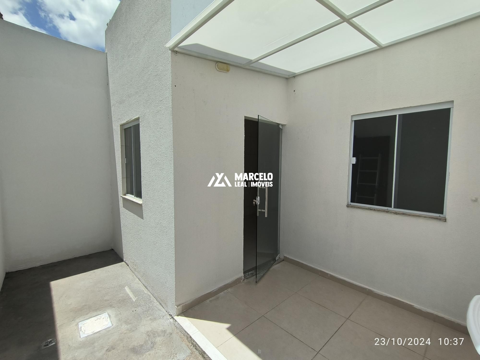 Casa à venda com 3 quartos, 70m² - Foto 12