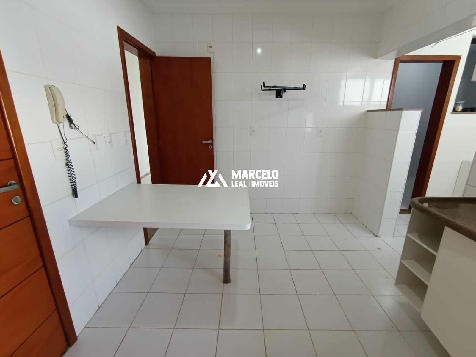 Apartamento para alugar com 3 quartos, 105m² - Foto 7