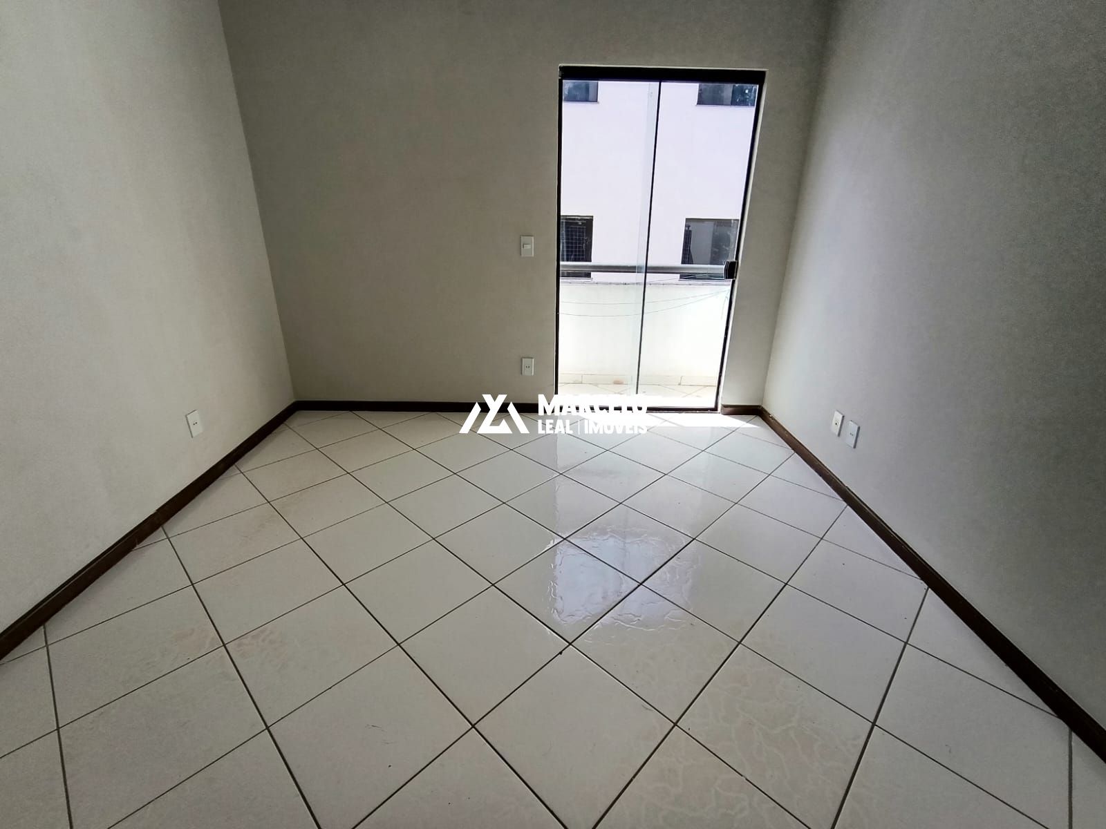 Apartamento para alugar com 2 quartos, 76m² - Foto 7