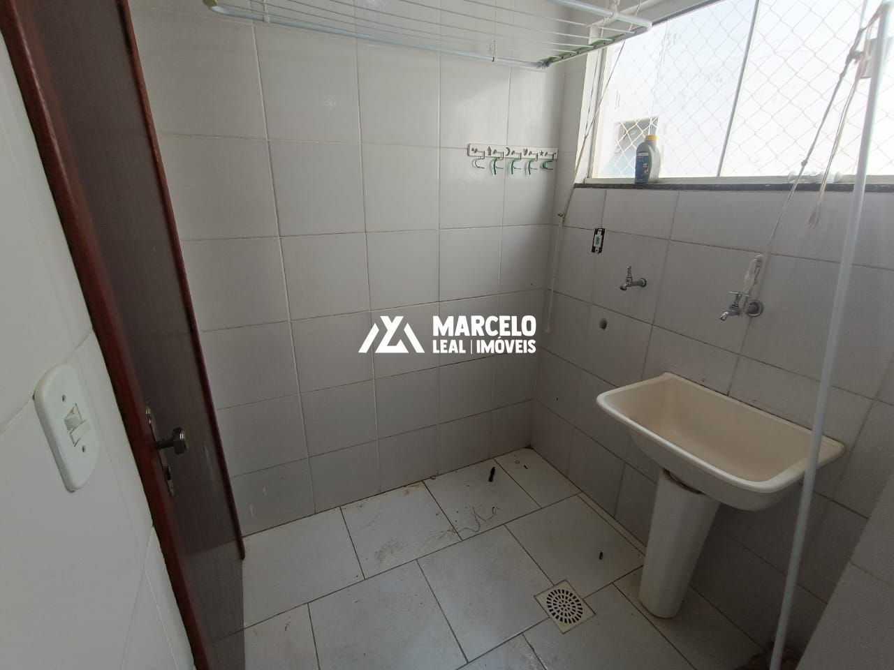 Apartamento para alugar com 2 quartos, 72m² - Foto 13