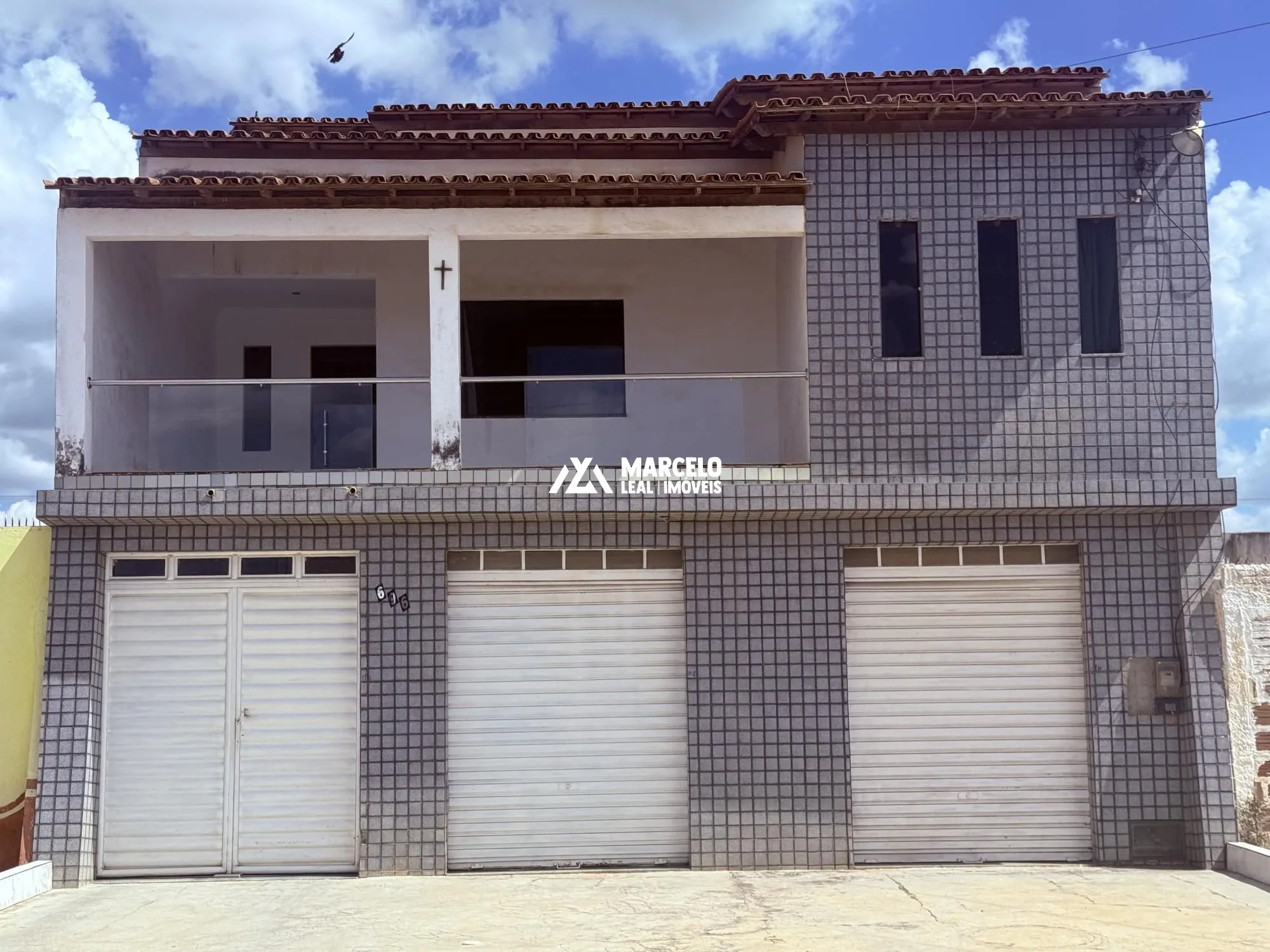 Casa, 3 quartos, 230 m² - Foto 1