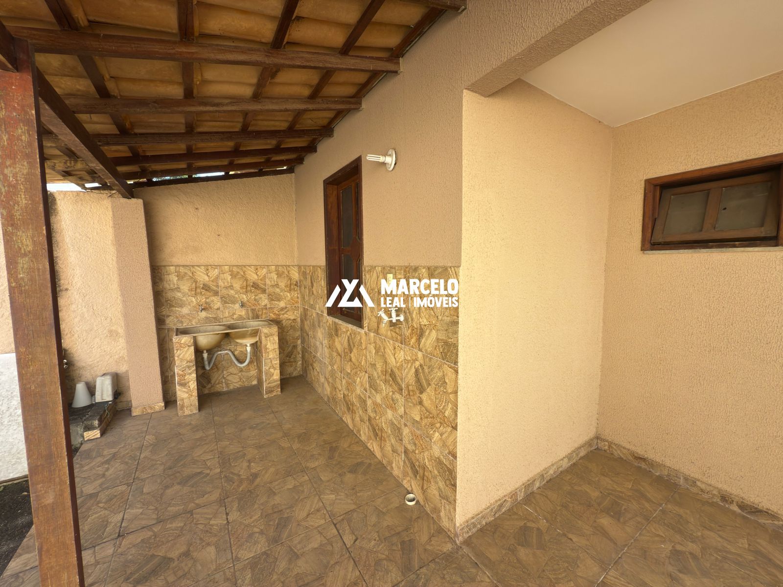 Casa para alugar com 2 quartos, 145m² - Foto 32