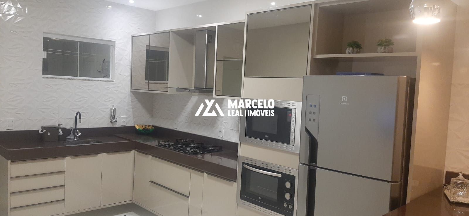 Casa à venda com 3 quartos, 116m² - Foto 13