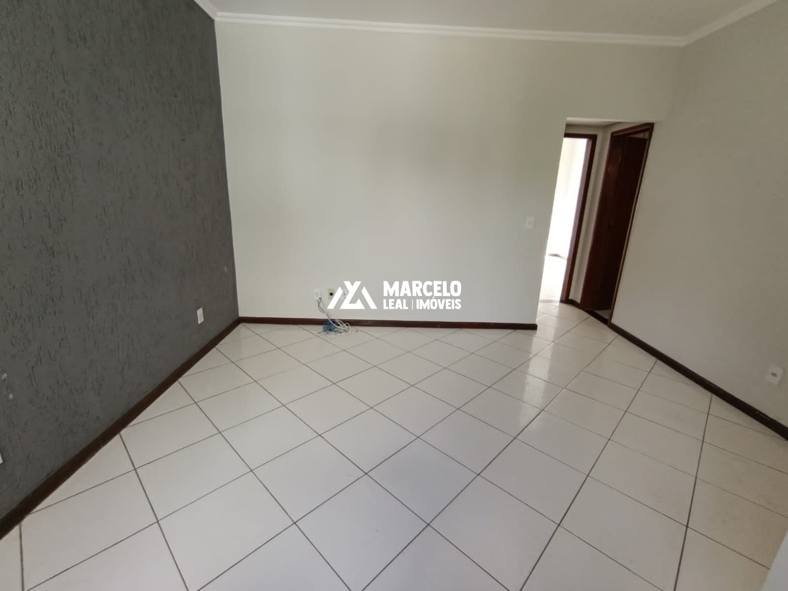 Apartamento à venda com 2 quartos, 76m² - Foto 13