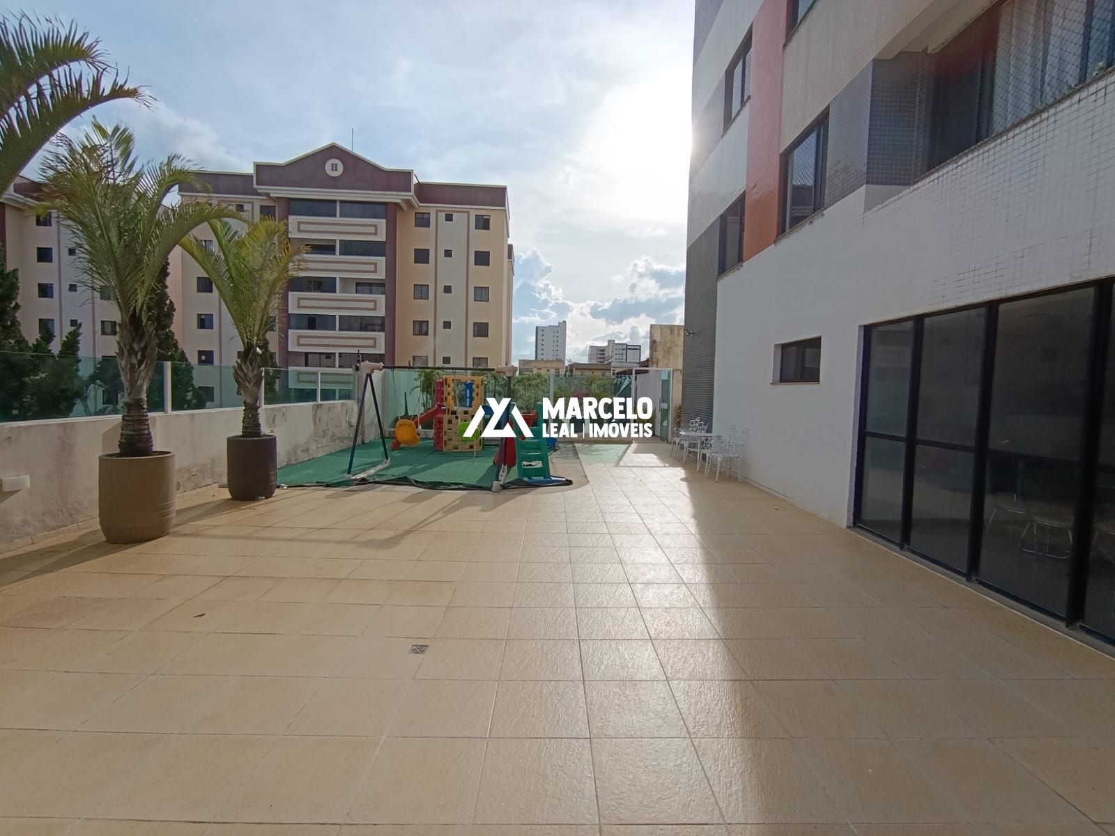 Apartamento à venda com 3 quartos, 105m² - Foto 23