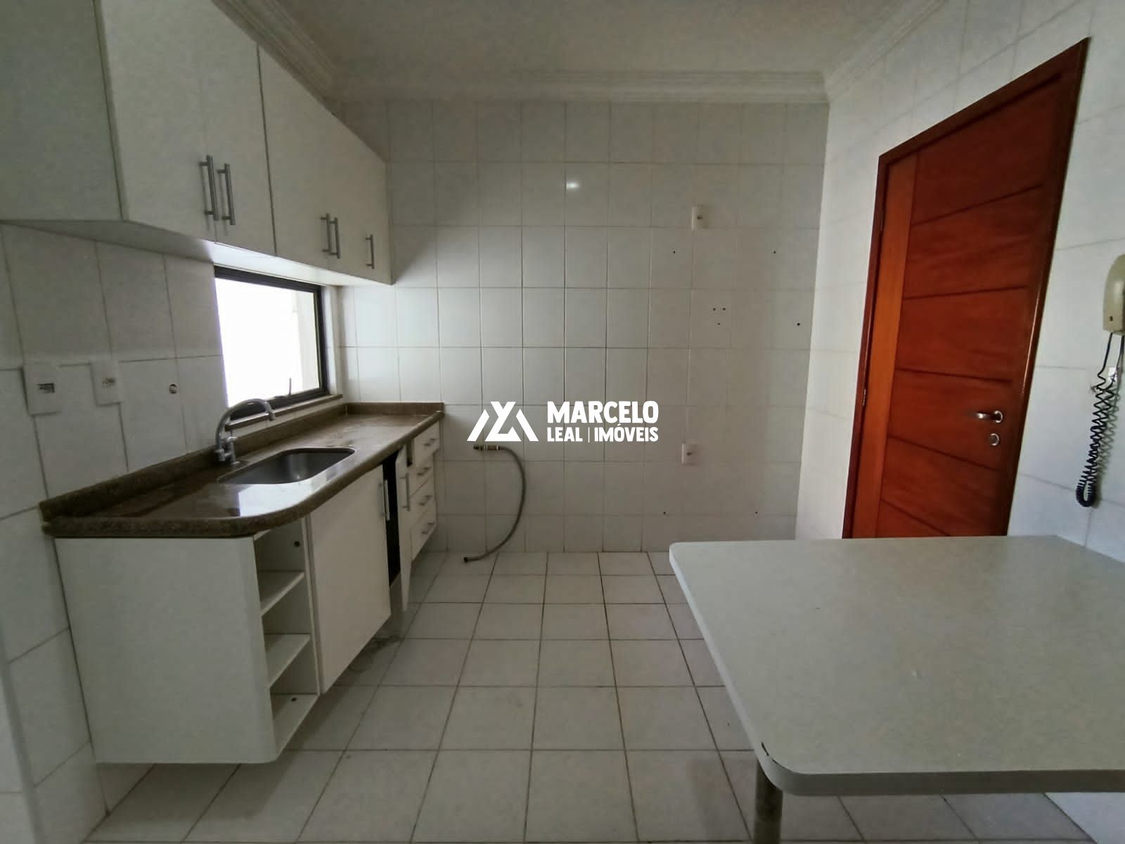 Apartamento à venda com 3 quartos, 105m² - Foto 6