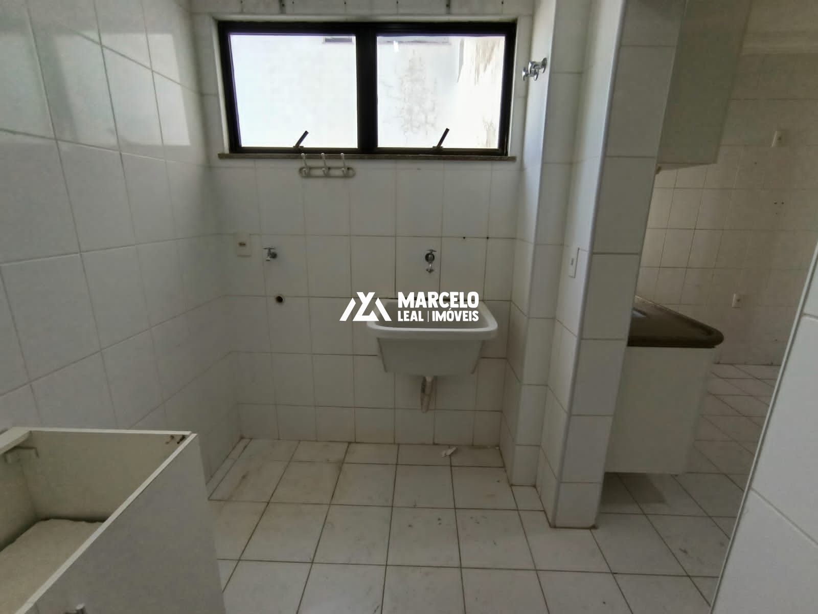 Apartamento à venda com 3 quartos, 105m² - Foto 8